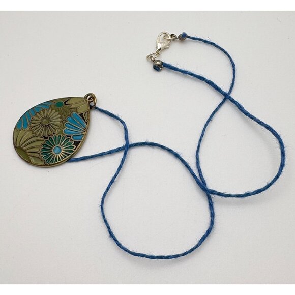 Daisy Teardrop Pendant Necklace with Blue Cord Floral Design Boho Nature - Picture 5 of 7